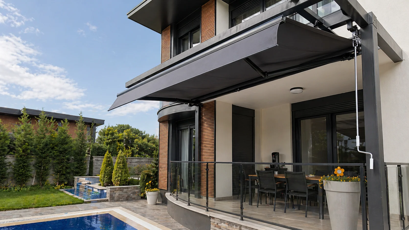 Manual Articulated Awning