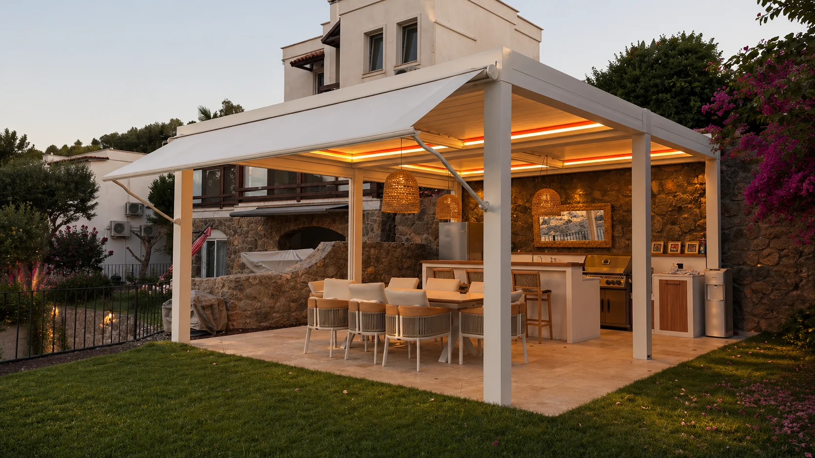 Articulated Awning